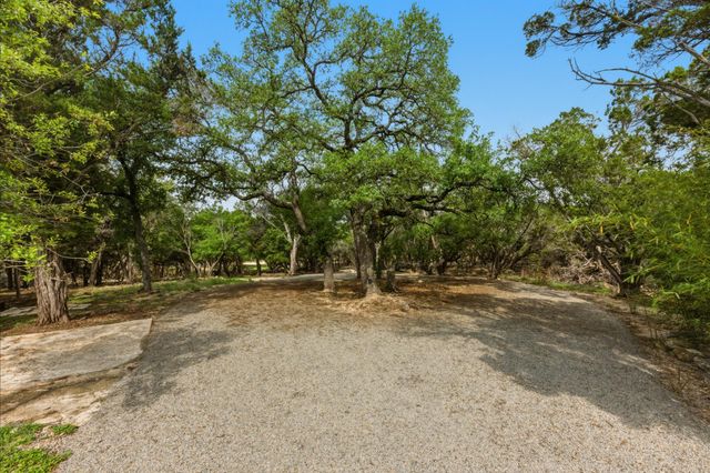 410 Cedar Bend RD, Wimberley, TX 78676