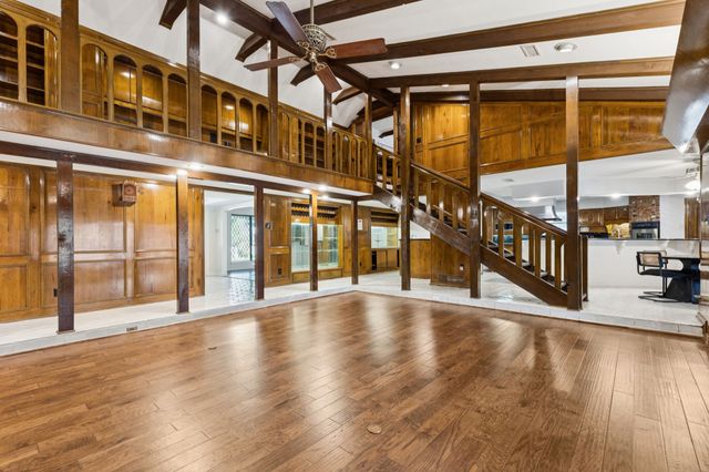 1605 Canyon Oaks Drive, Irving, TX 75061