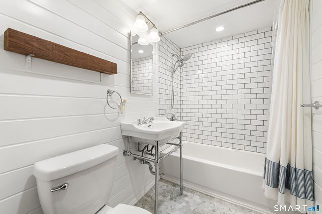 138 Putnam Park Road, Bethel, CT 06801