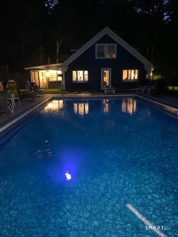 138 Putnam Park Road, Bethel, CT 06801