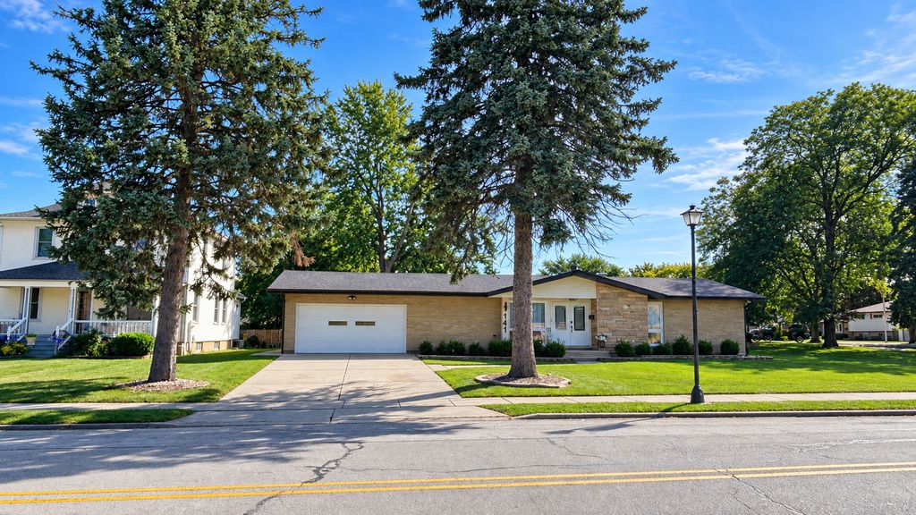 141 W Army Trail Boulevard, Addison, IL 60101 — photo 3