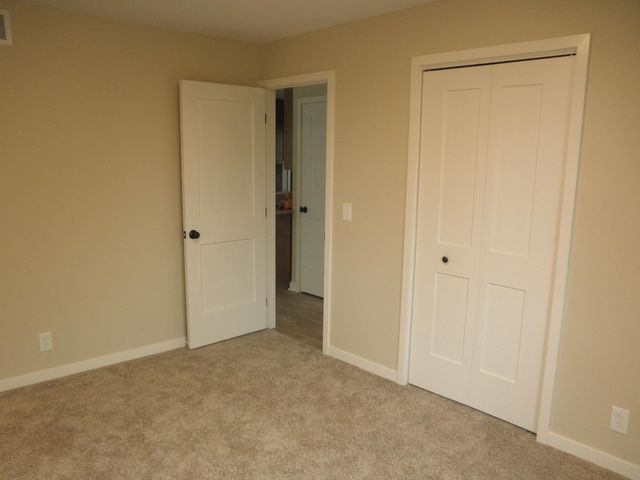 1215 Oak Street, Osage, IA 50461