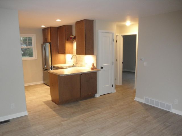 1215 Oak Street, Osage, IA 50461