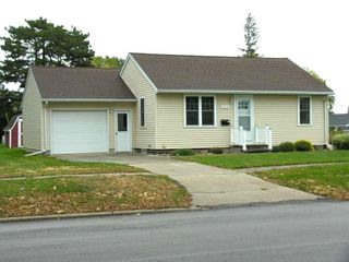 1215 Oak Street, Osage, IA 50461
