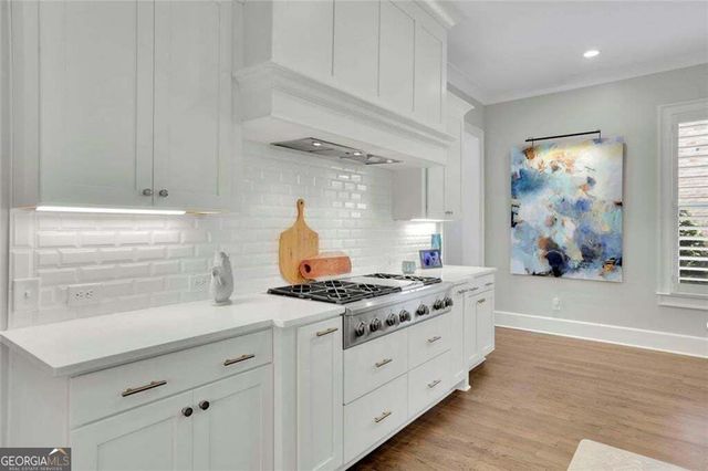 150 Forrest Alley, Roswell, GA 30075