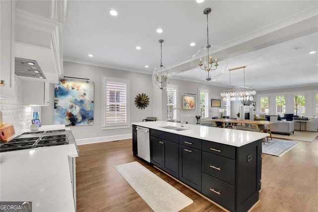 150 Forrest Alley, Roswell, GA 30075