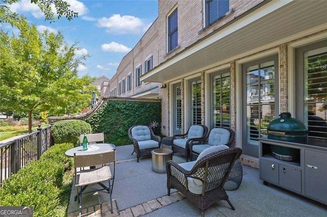 150 Forrest Alley, Roswell, GA 30075