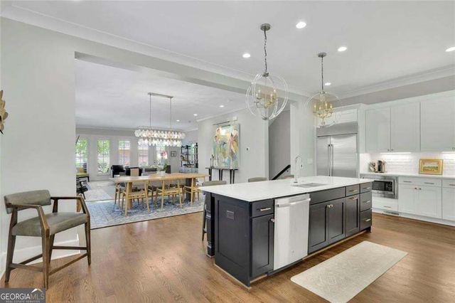 150 Forrest Alley, Roswell, GA 30075