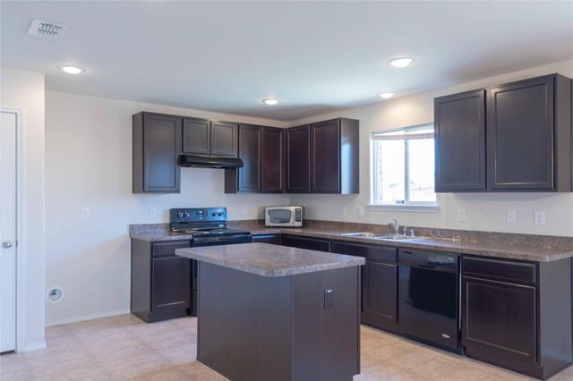 1412 Lone Pine Drive, Little Elm, TX 75068