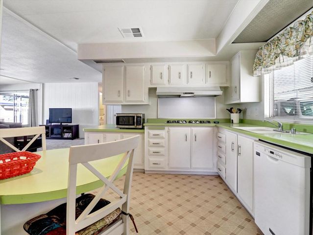 49305 Hwy 74 Spc 7, Palm Desert, CA 92260