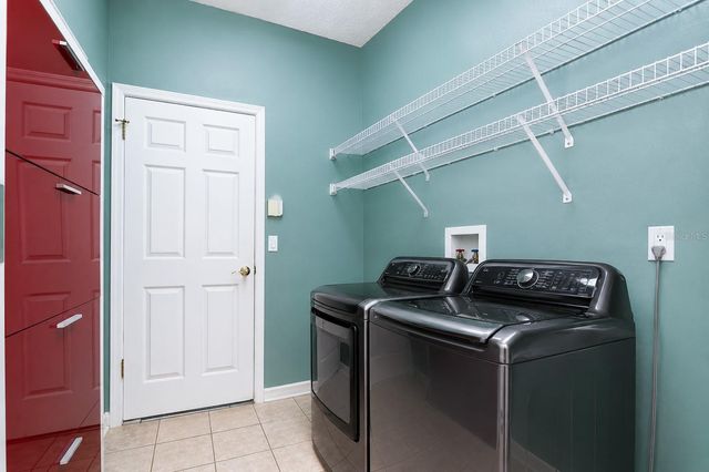 2202 LONGMORE CIRCLE, Valrico, FL 33596