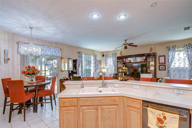 2202 LONGMORE CIRCLE, Valrico, FL 33596