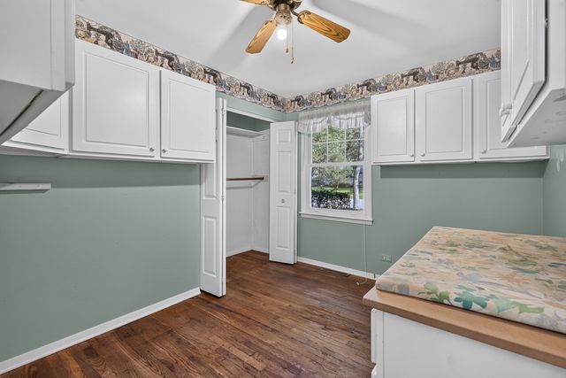 701 W Maude Avenue, Arlington Heights, IL 60004