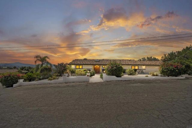 141 Helen Way, San Diego, CA 92025