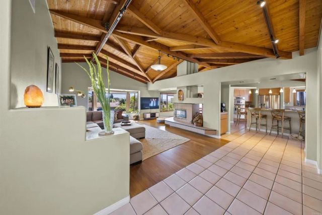 141 Helen Way, San Diego, CA 92025