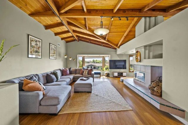 141 Helen Way, San Diego, CA 92025
