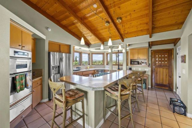 141 Helen Way, San Diego, CA 92025