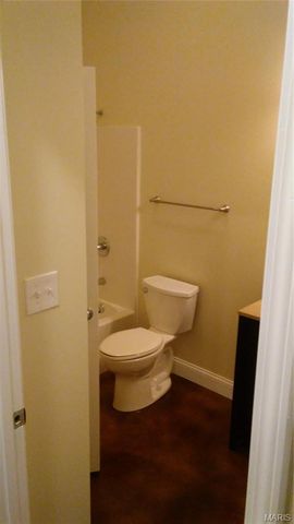 257 S Florissant Road 106, Ferguson, MO 63135