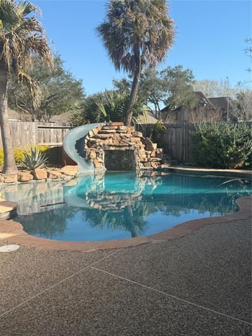 2106 Shade Crest Drive, Richmond, TX 77406