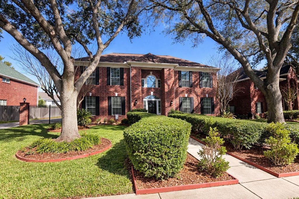 2106 Shade Crest Drive, Richmond, TX 77406