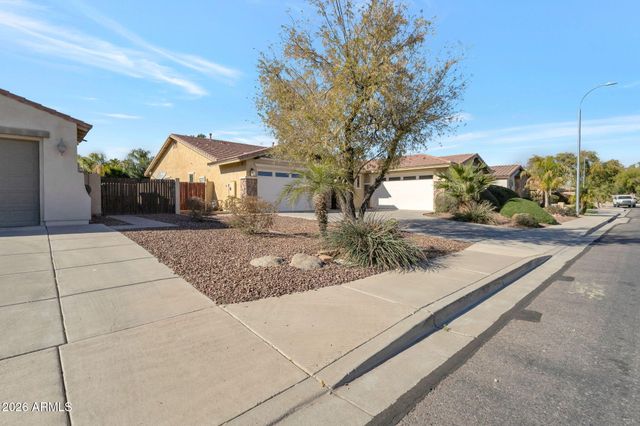 3380 S Holguin Way, Chandler, AZ 85248