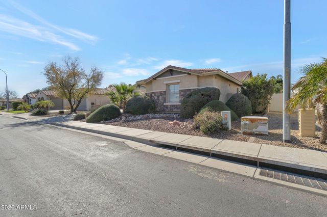 3380 S Holguin Way, Chandler, AZ 85248