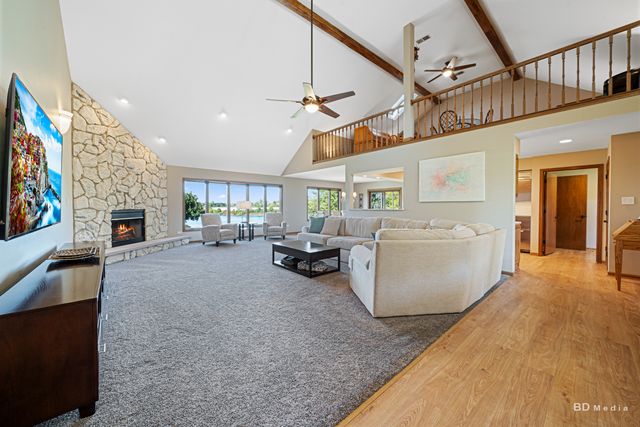 26002 S Cambridge Drive, Crete, IL 60417