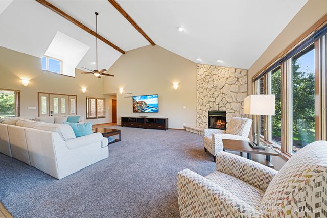 26002 S Cambridge Drive, Crete, IL 60417