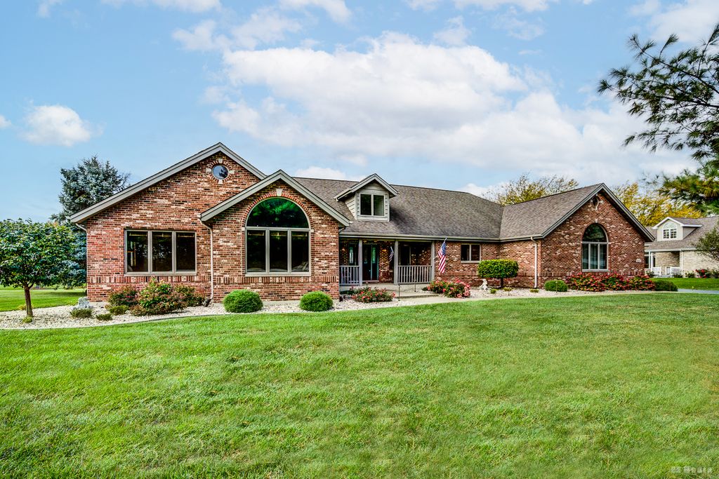 26002 S Cambridge Drive, Crete, IL 60417