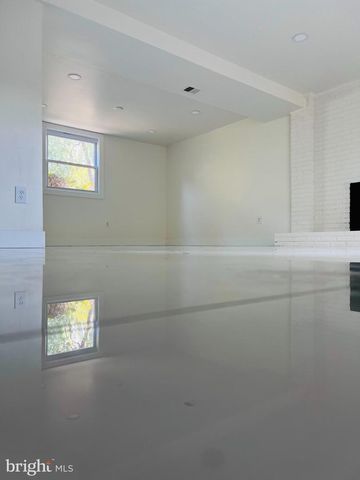 14624 DANVILLE RD, Woodbridge, VA 22193