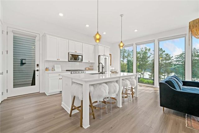 103 Marina Parc Drive, Waleska, GA 30183