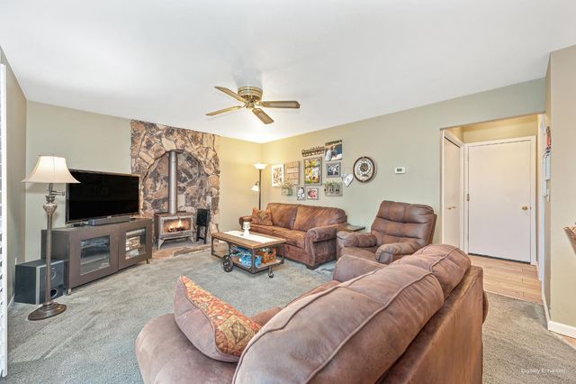 2818 Alhambra Drive, Cameron Park, CA 95682