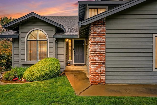 2818 Alhambra Drive, Cameron Park, CA 95682