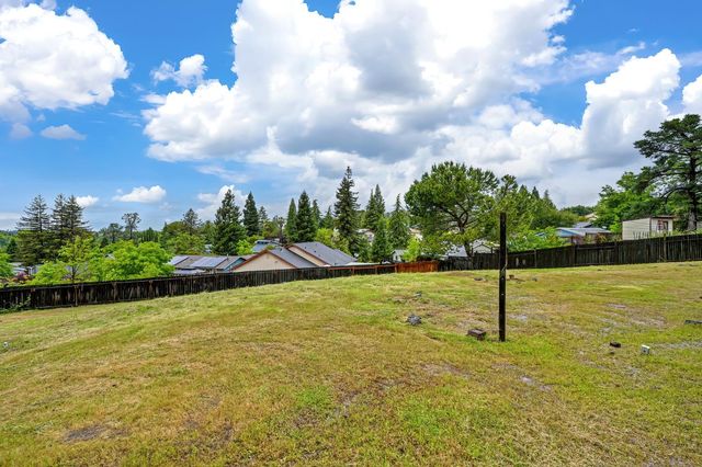 2818 Alhambra Drive, Cameron Park, CA 95682