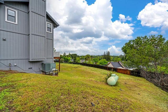 2818 Alhambra Drive, Cameron Park, CA 95682
