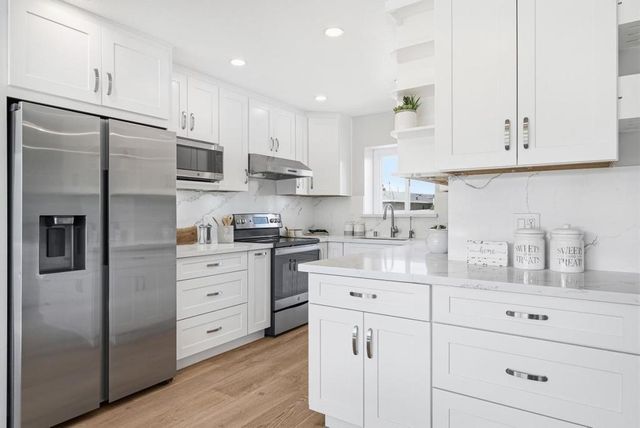 3513 Hillcrest Drive, Belmont, CA 94002