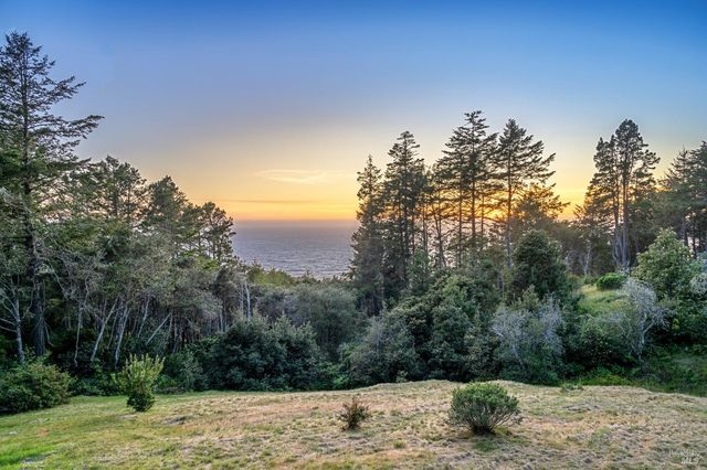 35148 Crows Nest Dr, The Sea Ranch, CA 95497