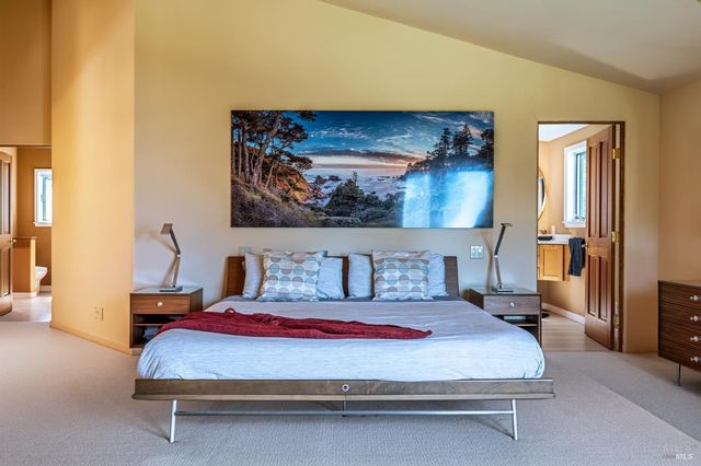 35148 Crows Nest Dr, The Sea Ranch, CA 95497