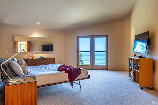 35148 Crows Nest Dr, The Sea Ranch, CA 95497