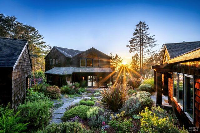 35148 Crows Nest Dr, The Sea Ranch, CA 95497