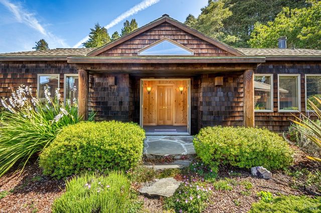 35148 Crows Nest Dr, The Sea Ranch, CA 95497