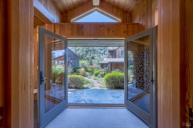 35148 Crows Nest Dr, The Sea Ranch, CA 95497