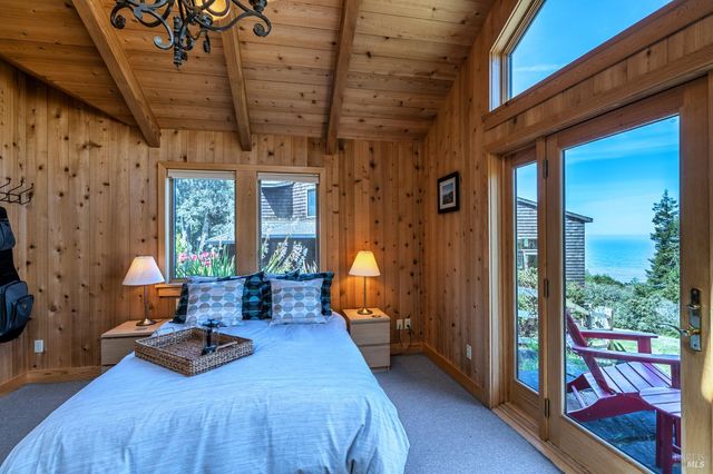 35148 Crows Nest Dr, The Sea Ranch, CA 95497
