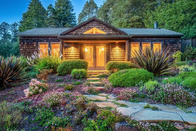35148 Crows Nest Dr, The Sea Ranch, CA 95497