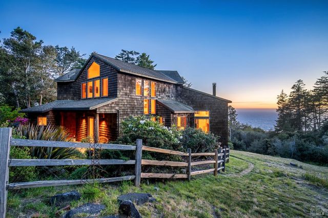 35148 Crows Nest Dr, The Sea Ranch, CA 95497