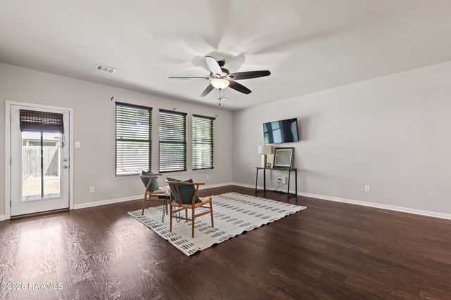 535 Cautillion Drive, Youngsville, LA 70592