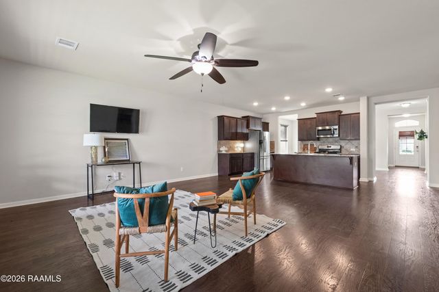 535 Cautillion Drive, Youngsville, LA 70592