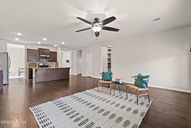 535 Cautillion Drive, Youngsville, LA 70592