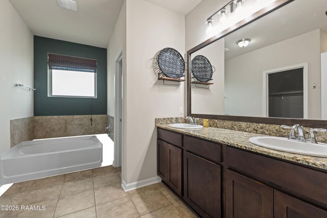 535 Cautillion Drive, Youngsville, LA 70592