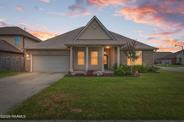 535 Cautillion Drive, Youngsville, LA 70592